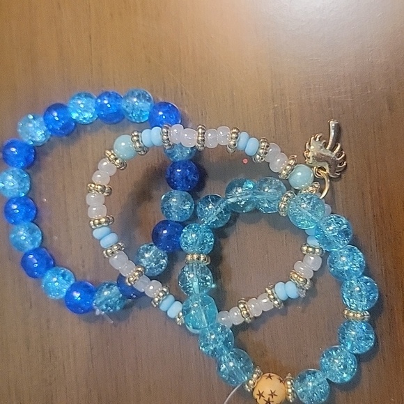 Bracelets - Picture 2 of 2